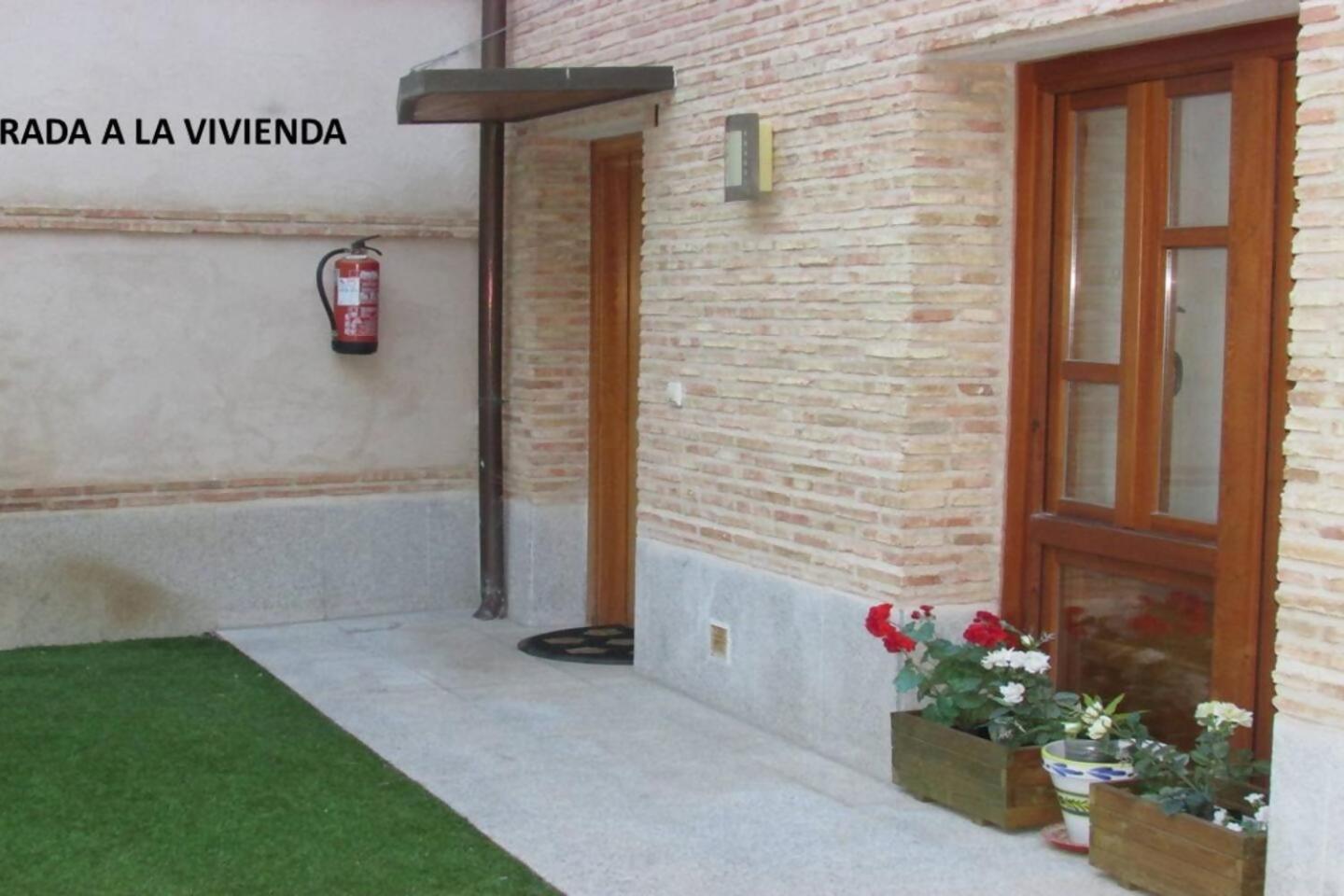 La Dama Del Jardin Del Nuncio Apartman Toledo Kültér fotó